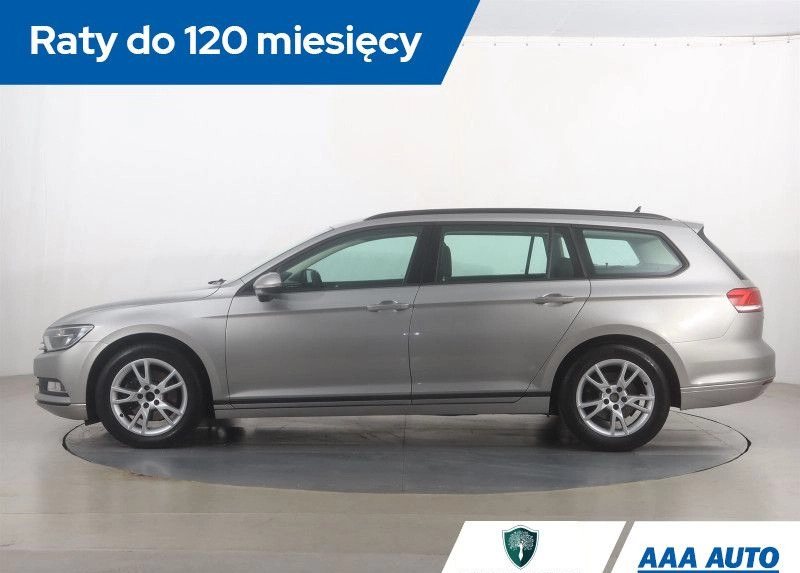 Volkswagen Passat cena 53500 przebieg: 197191, rok produkcji 2015 z Lubniewice małe 301